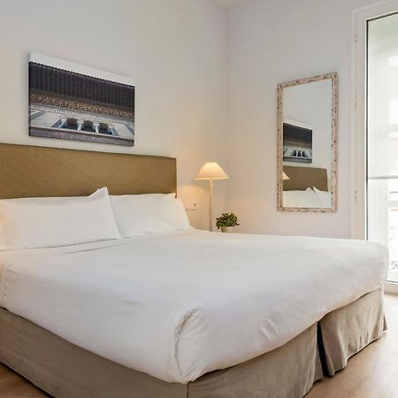 Suites Sevilla Plaza Экстерьер фото