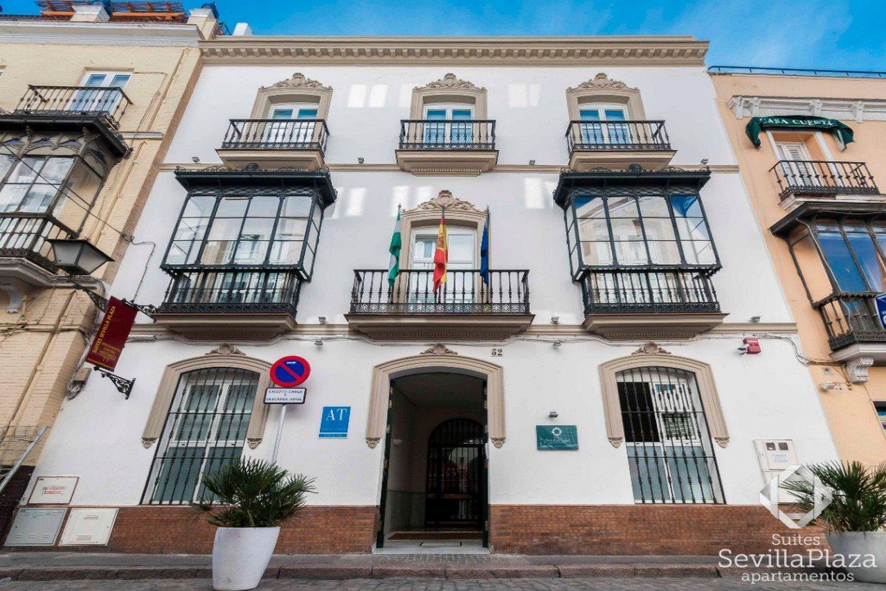 Suites Sevilla Plaza Экстерьер фото