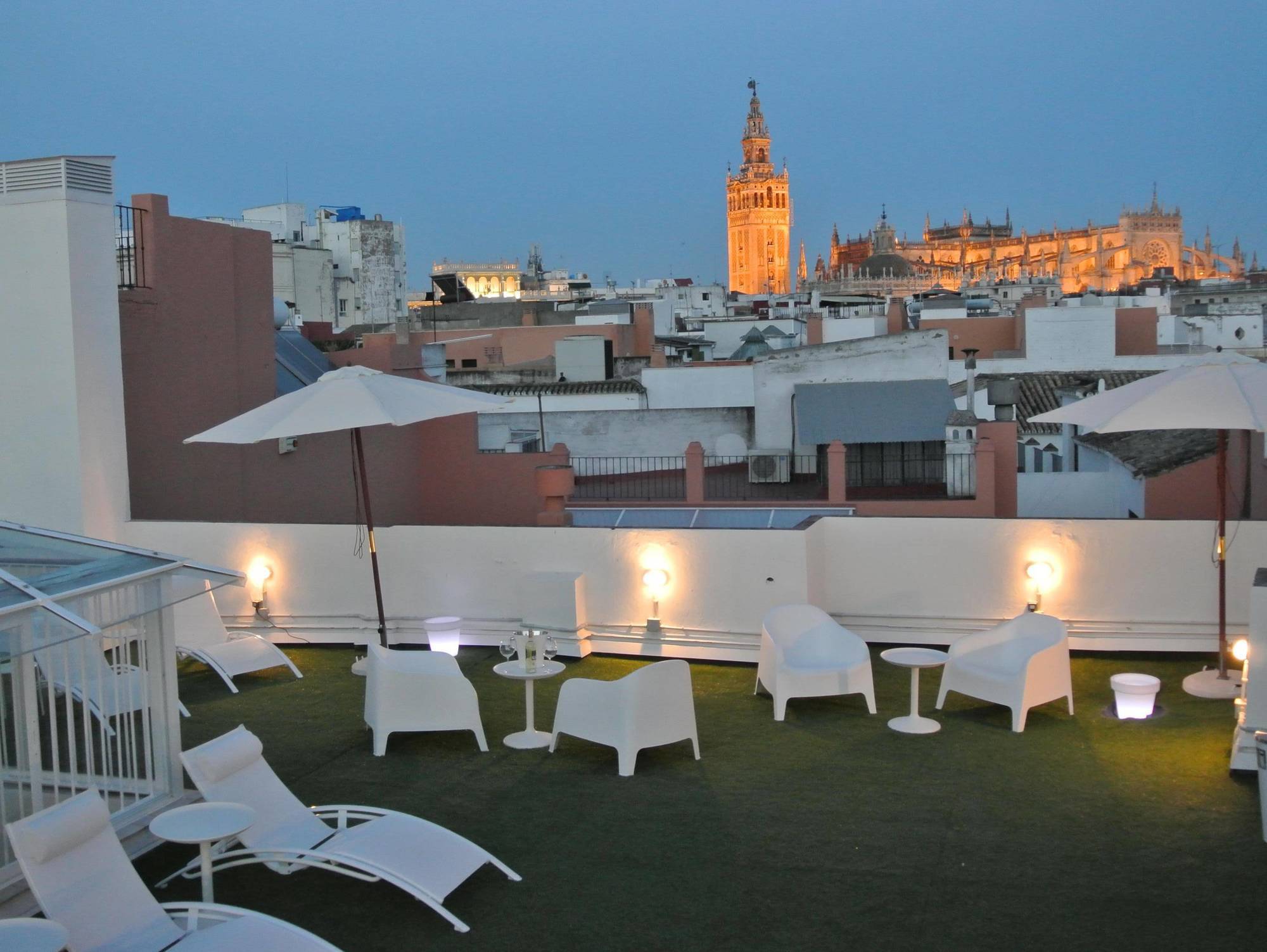Suites Sevilla Plaza Экстерьер фото